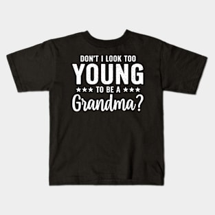 Best Grandma Art For Mom Mother Grandparents Day Grandmother Kids T-Shirt